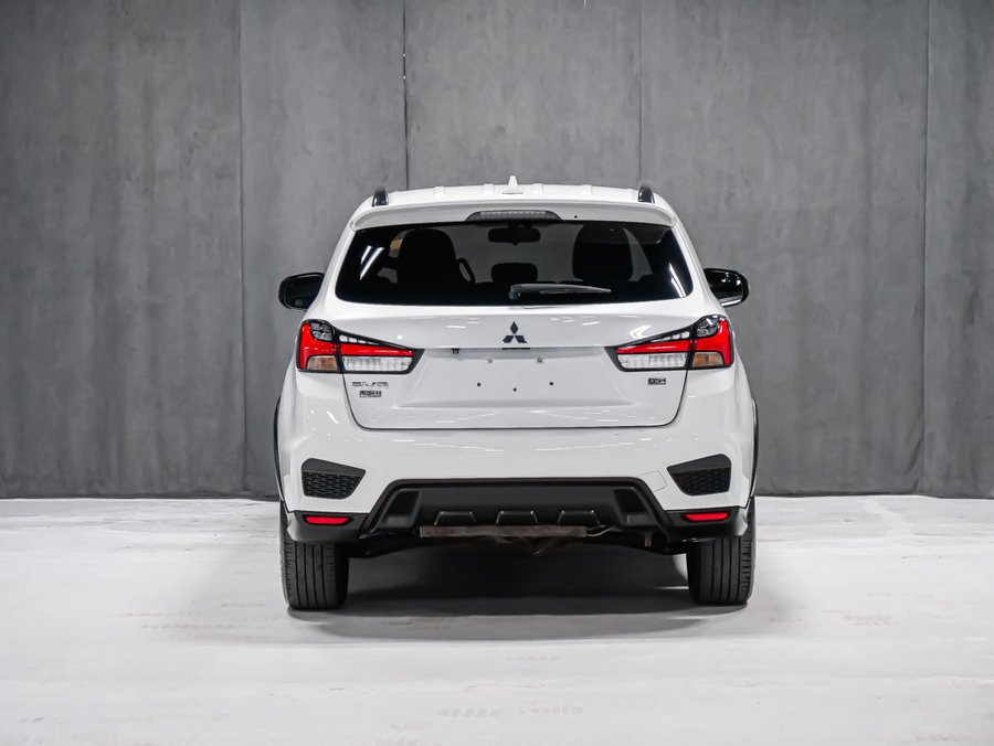 2020 Mitsubishi RVR LE 4WD