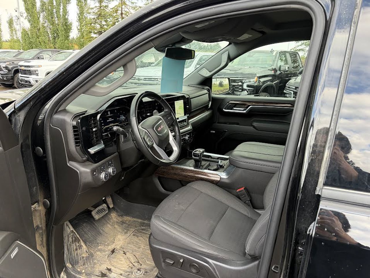 2024 GMC Sierra 1500 4WD Crew Cab 147 Elevation Black Sherwood Park - photo #6