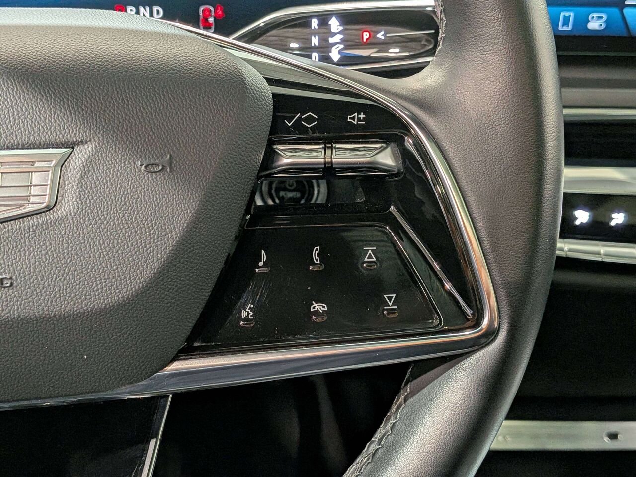 Cadillac LYRIQ 4dr Tech w/1SA 2024 Gris Val-David - photo #16