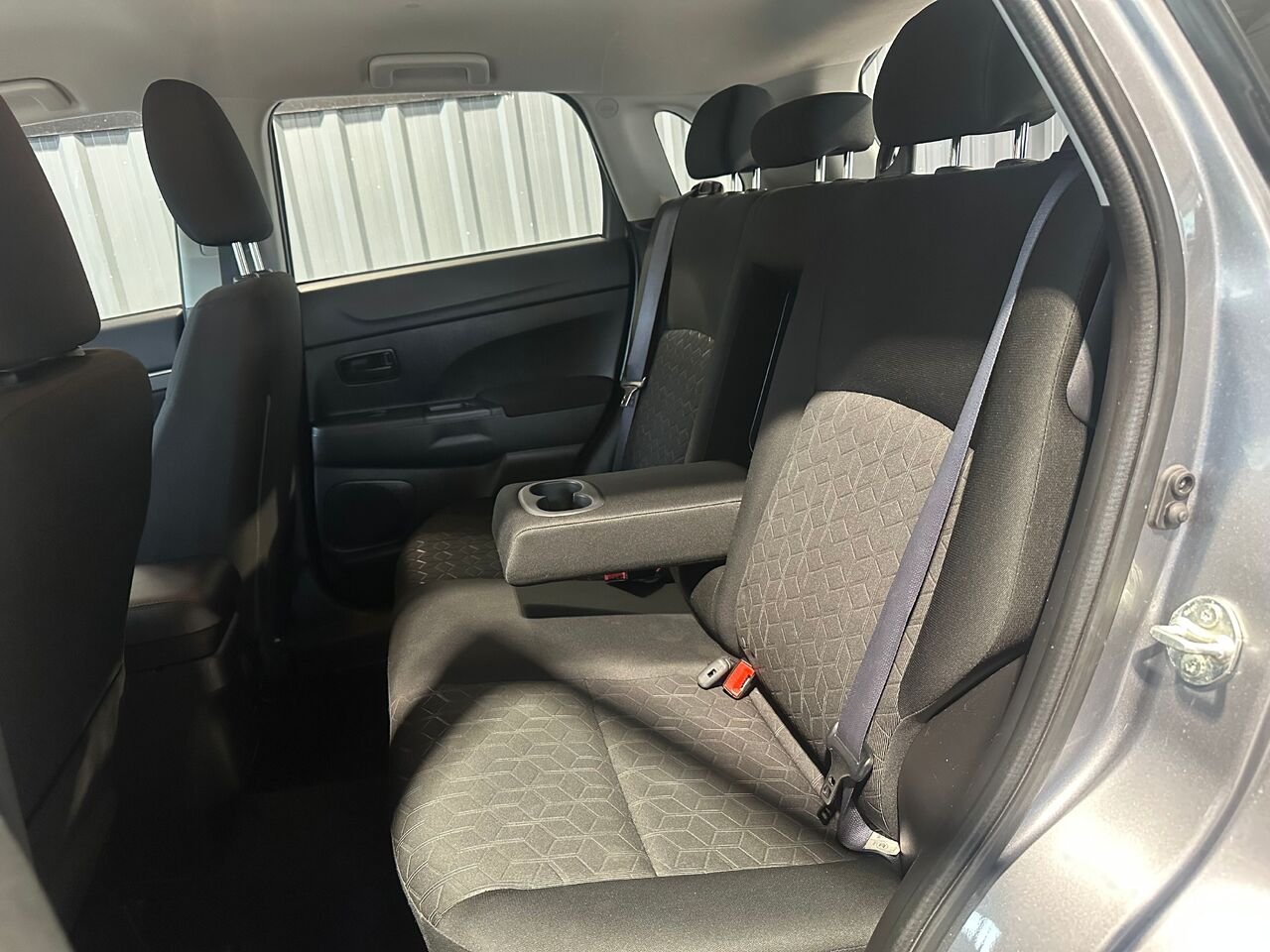 Mitsubishi RVR A01778 | ES TA 2023 Gris  - photo #9