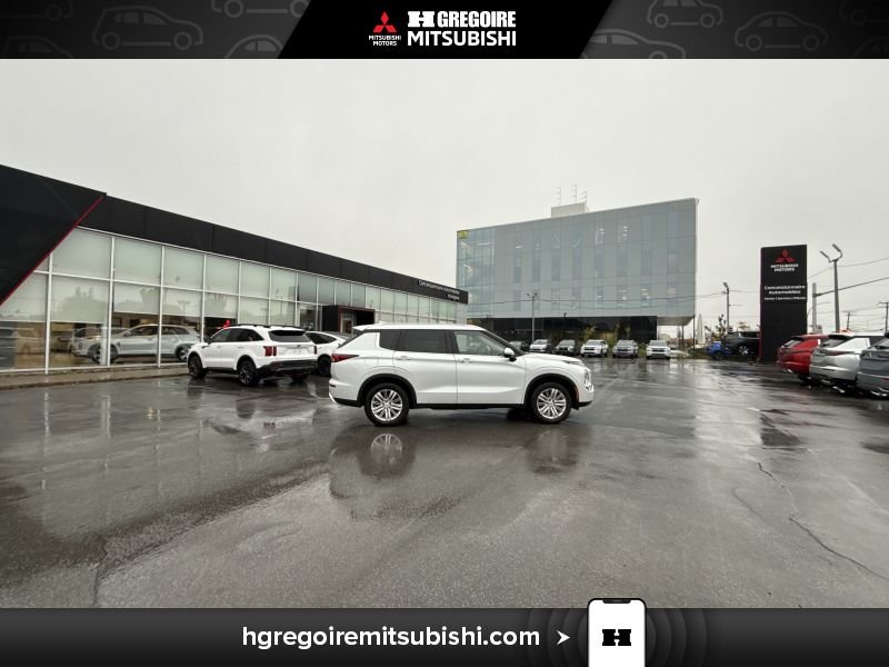 2024 Mitsubishi Outlander White Laval - photo #11