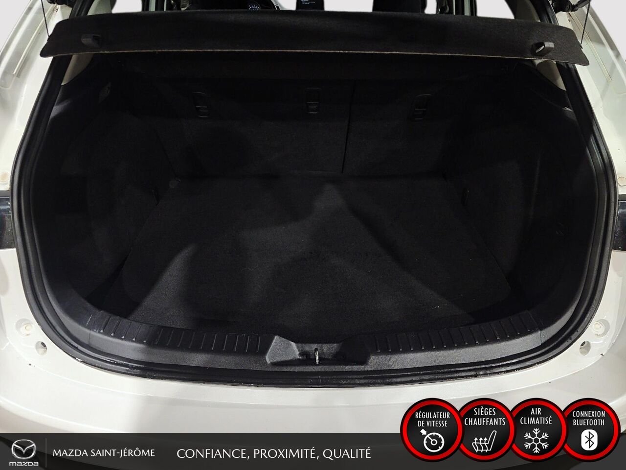 Mazda Mazda3 Sport GX | JAMAIS ACCIDENTÉ | A/C 2016 Blanc Saint-Jérôme - photo #21