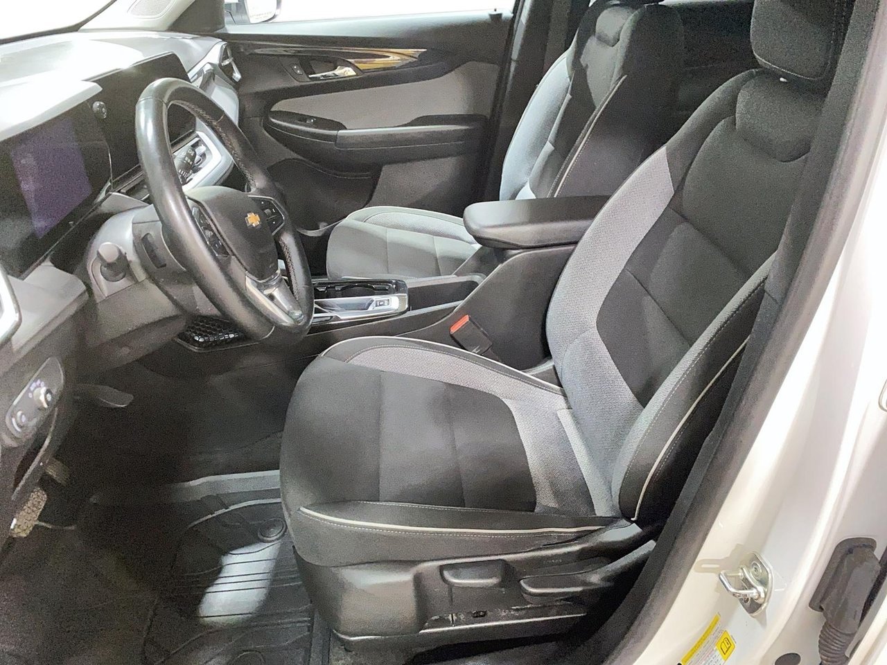 2024 Chevrolet Trailblazer VIN KL79MRSL8RB047217 White Baie-Comeau - photo #8
