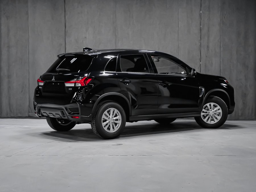 2026 Mitsubishi RVR SE Labrador Black