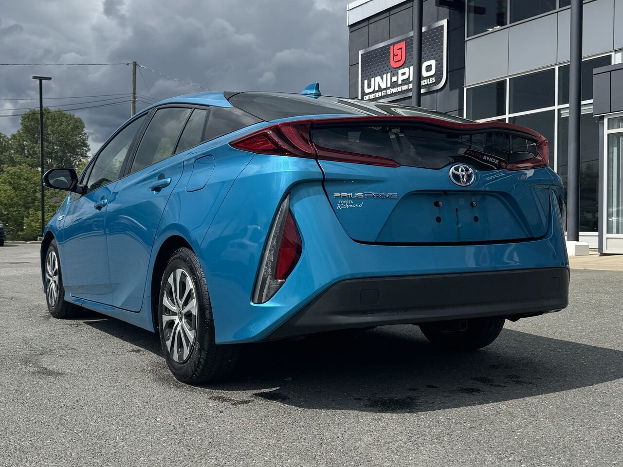 Toyota Prius Prime 2020 Bleu Granby - photo #4