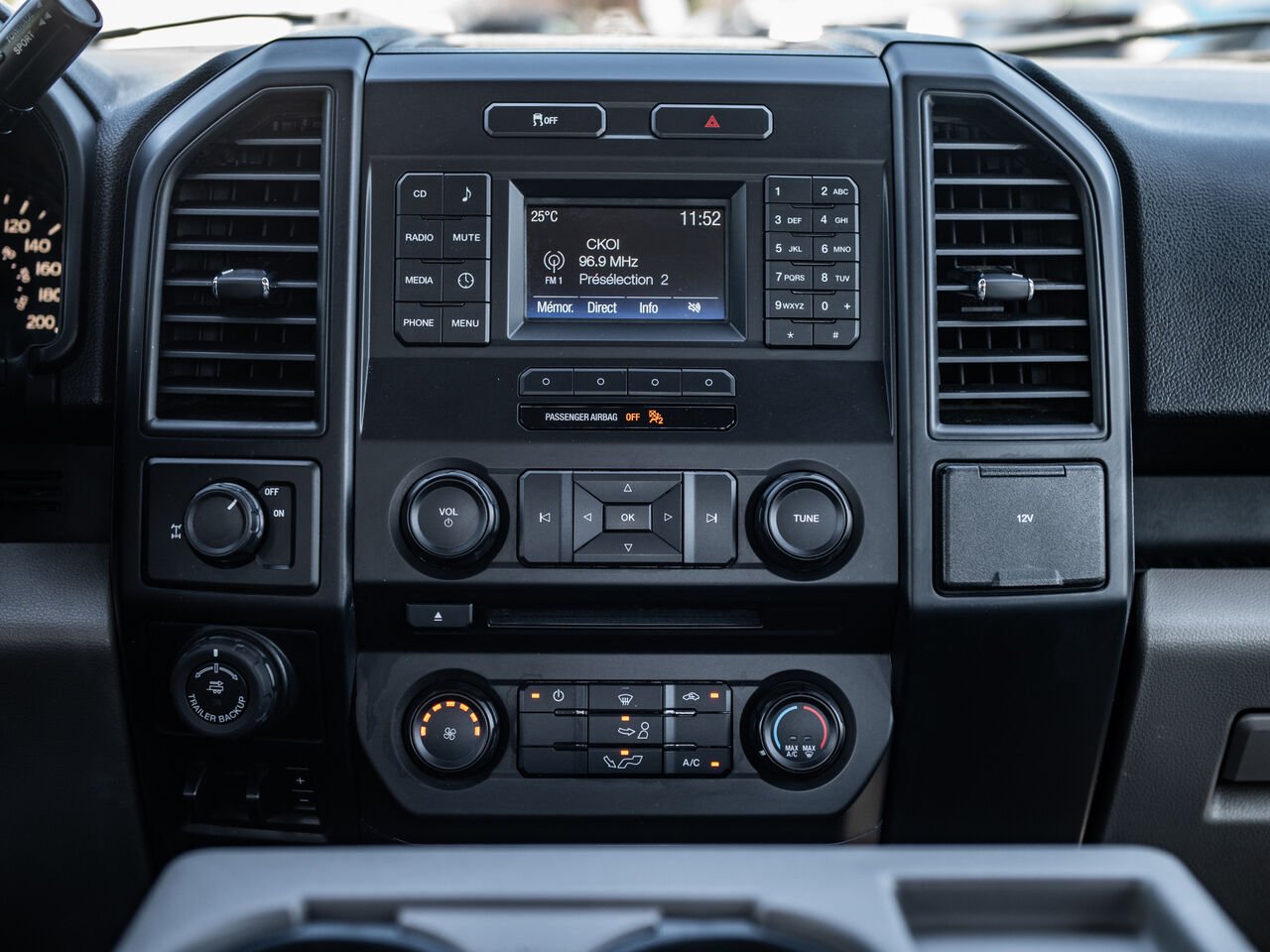 2016 Ford F-150 White Sainte-Julienne - photo #24