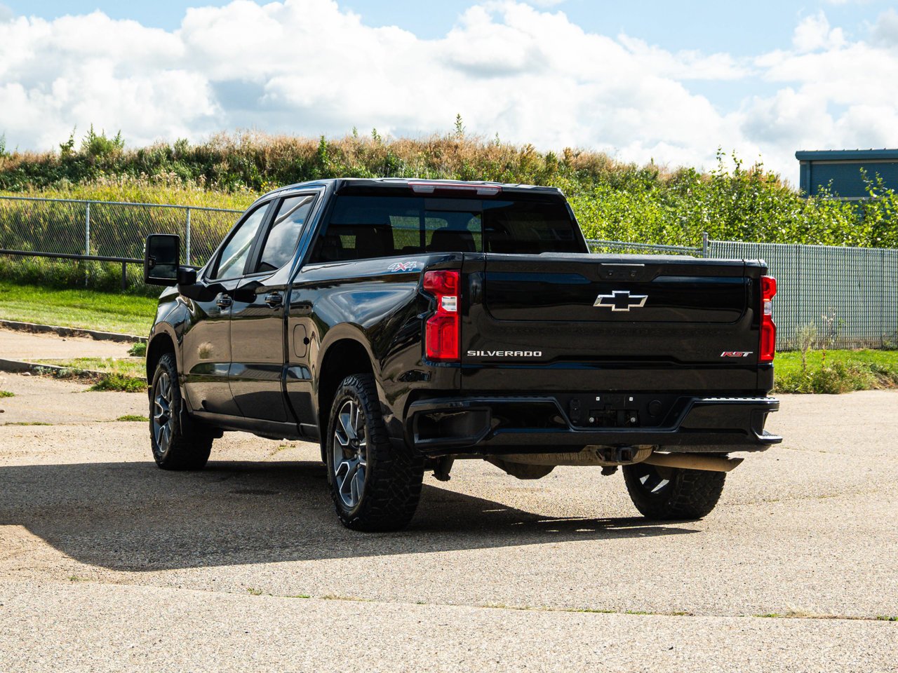 2024 Chevrolet Silverado 1500 4WD Crew Cab 147 RST Black Sherwood Park - photo #11