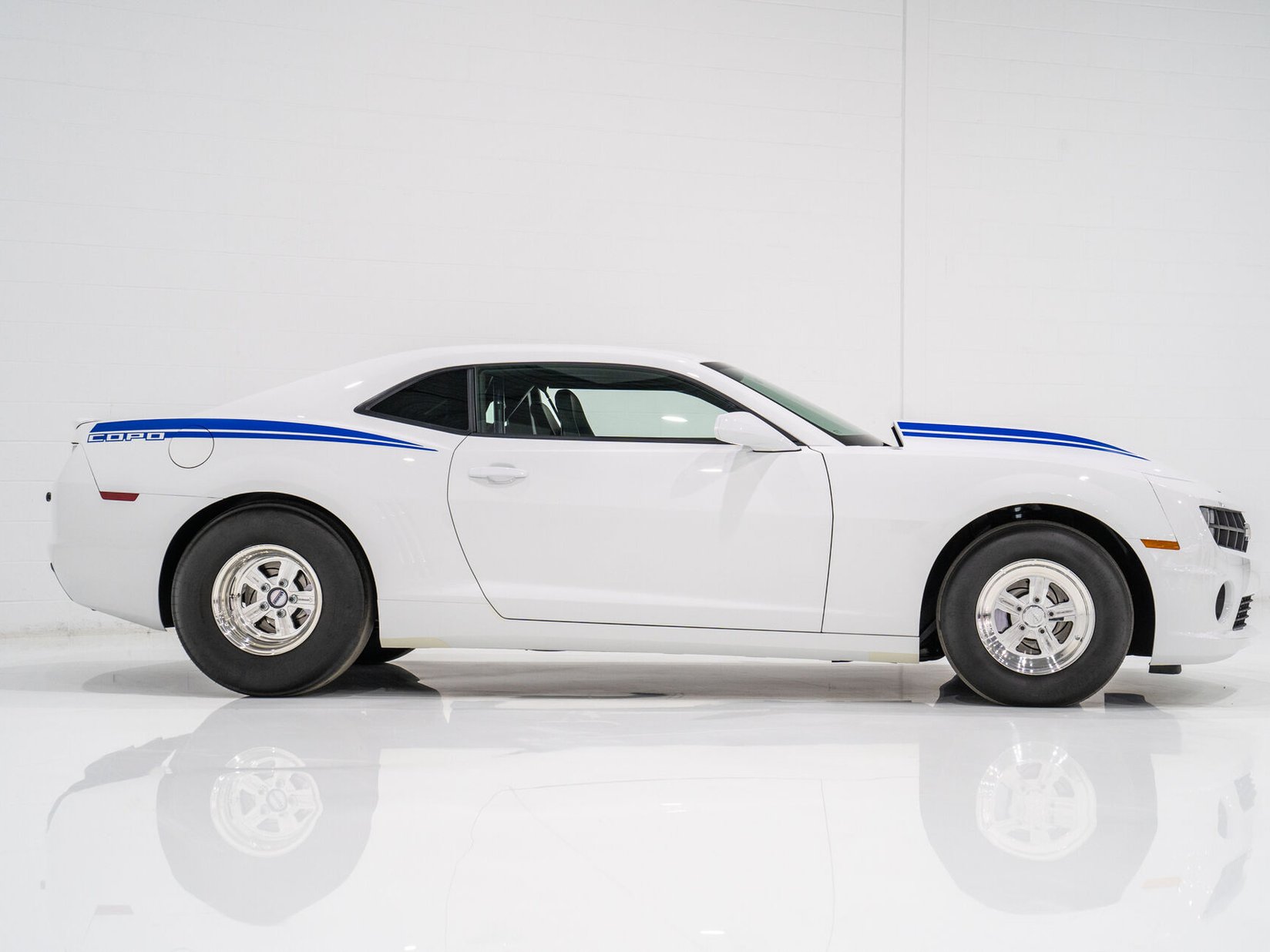 Chevrolet COPO Camaro 327 #15 of 69 1 of 20 Voiture D'accélération d'usine / Exemple Neuf Jamais Couru **PRIX EN USD** 2012 Blanc Montréal - photo #5
