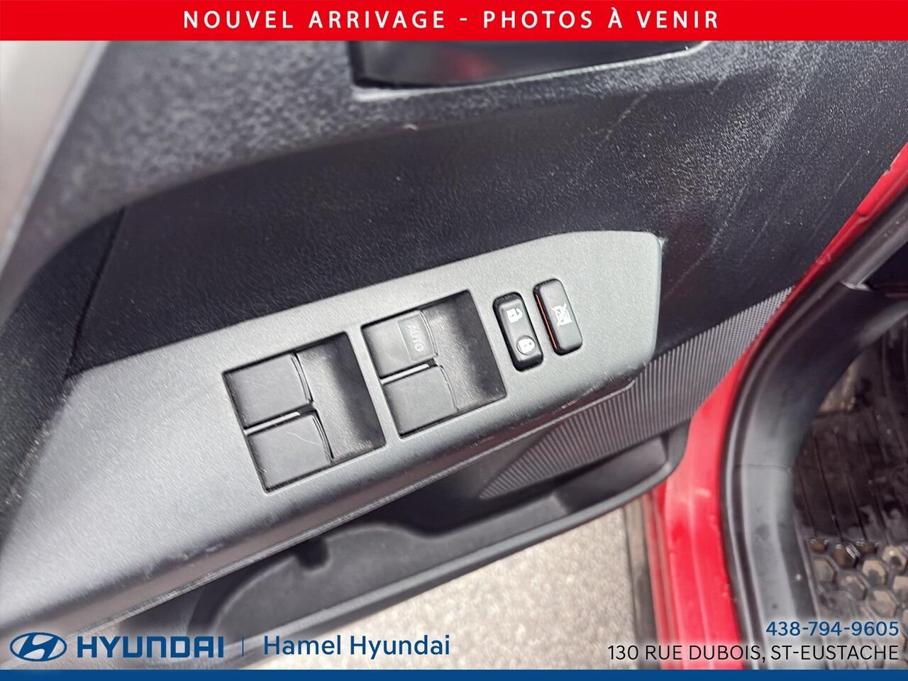 Toyota RAV4 2016 Rouge Saint-Eustache - photo #8