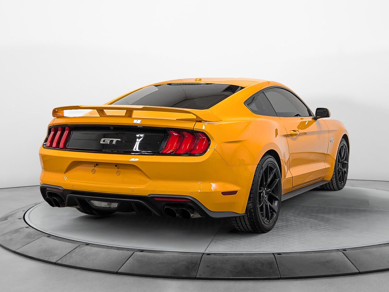 Ford MUSTANG GT Manuelle Bas Kilométrage 2019 Orange Sherbrooke - photo #5