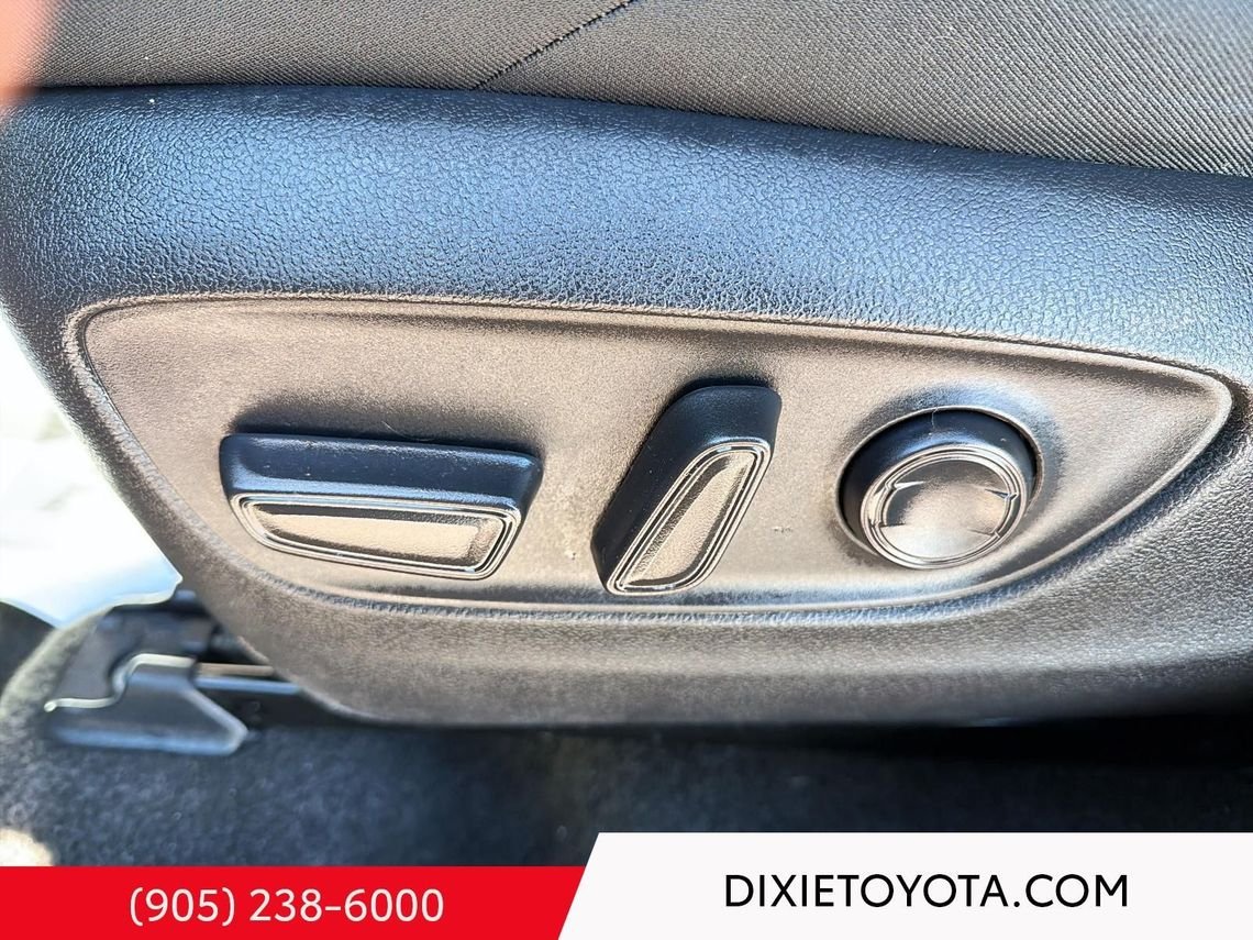 2023 Toyota RAV4 Power Sunroof, Heated Seats, Alloy Wheels, Heated Steering Wheel, Bluetooth Midnight Black Metallic Mississauga - photo #3