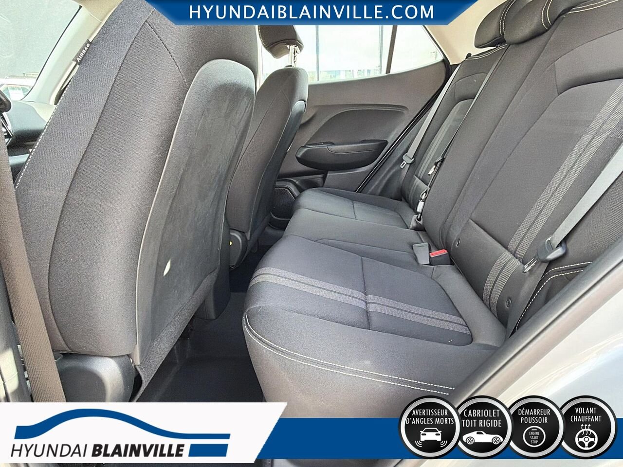 2023 Hyundai Venue Silver Blainville - photo #20