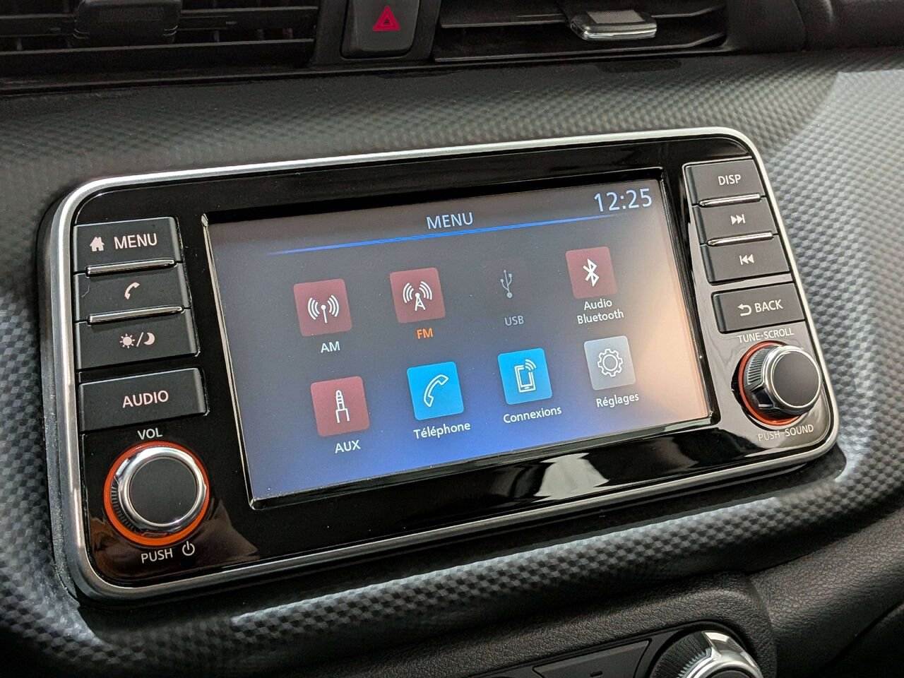 2024 Nissan Kicks S FWD Black Val-David - photo #18