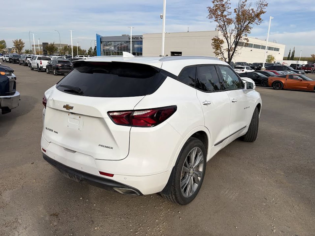 2019 Chevrolet Blazer AWD 4dr 3.6L Premier White Sherwood Park - photo #4
