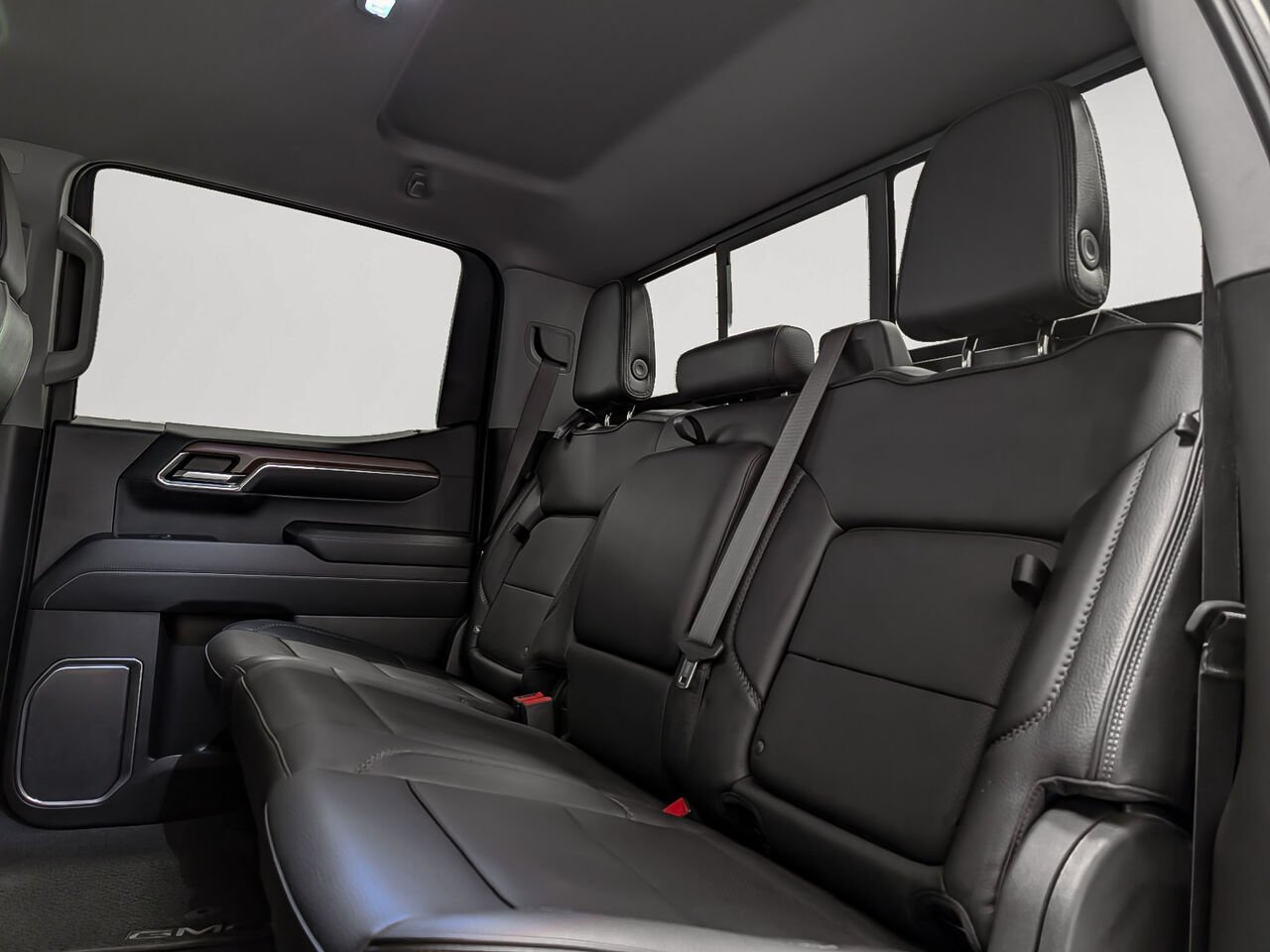 2023 GMC SIERRA 1500 4WD CREW CAB PICKUP GMC Sierra 1500 Denali Crew Cab V 8 5.3L Black Sherbrooke - photo #8