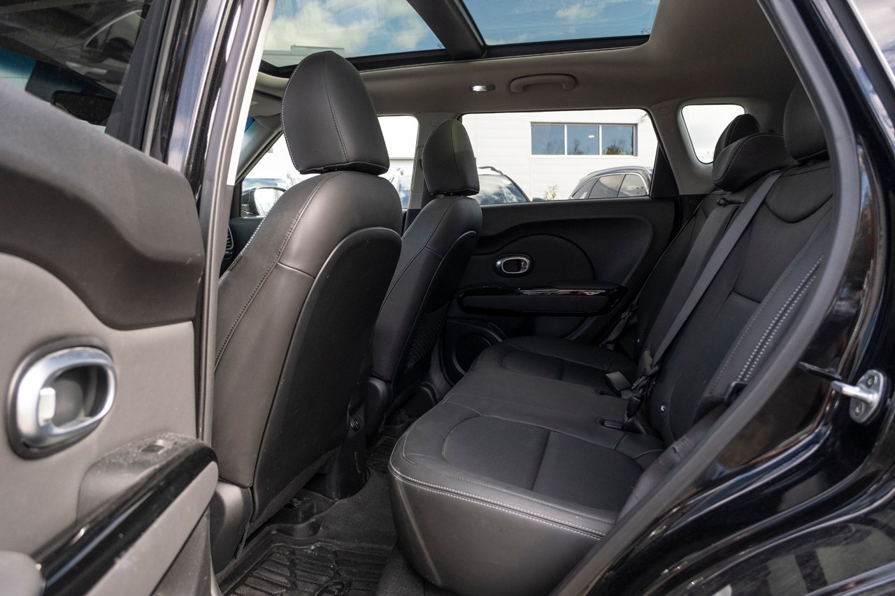 2019 Kia Soul Black Gatineau - photo #19