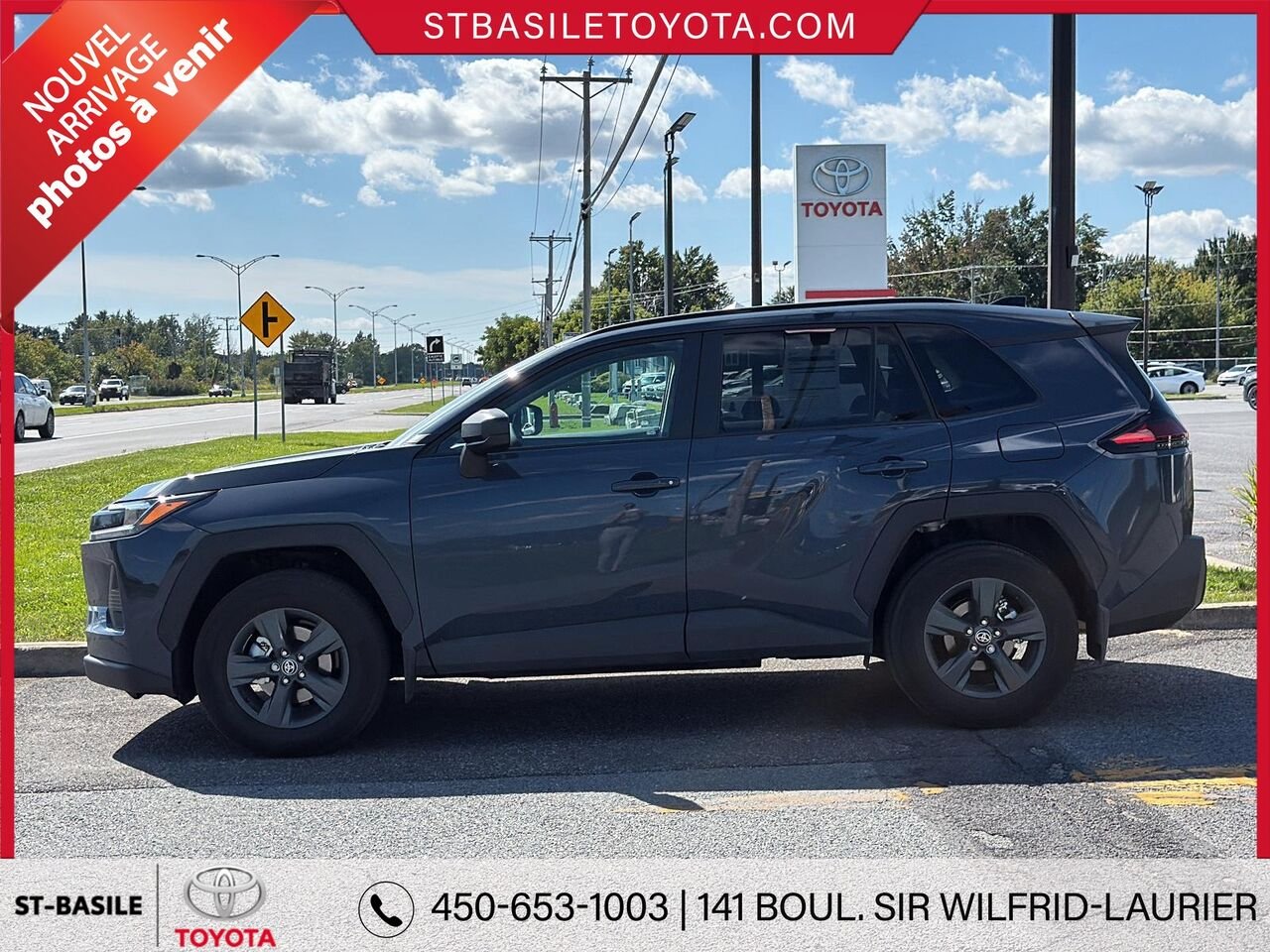 2026 TOYOTA RAV4 Hybrid Grey Saint-Basile-le-Grand - photo #1