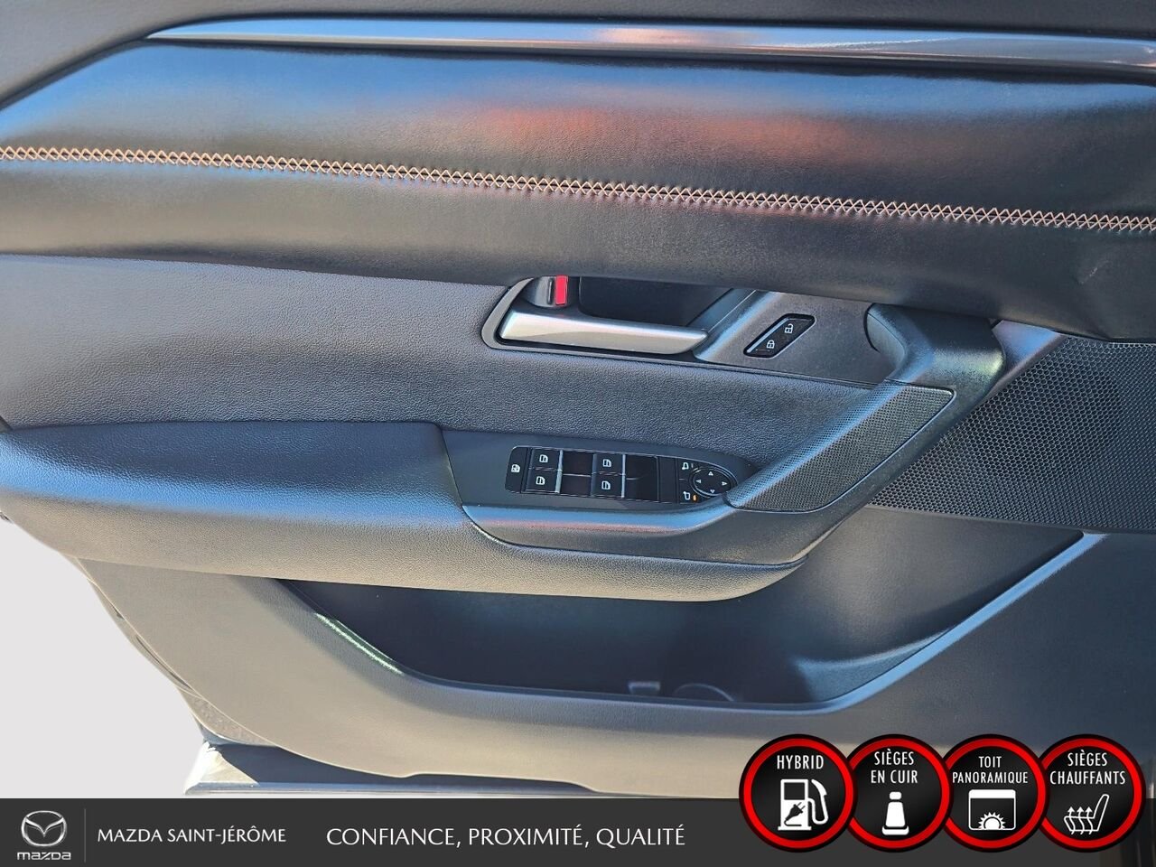 2025 Mazda CX-50 hybride Kuro | 1 PROPRIÉTAIRE | JAMAIS ACCIDENTÉ | TOIT PANORAMIQUE | CUIR | AWD Grey Saint-Jérôme - photo #12