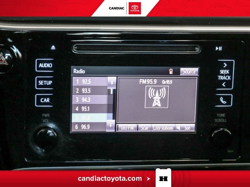 2018 Toyota Corolla Blue Saint-Eustache - photo #24