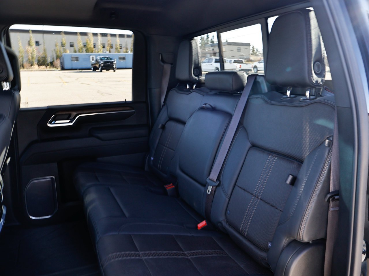 2024 Chevrolet Silverado 3500HD 4WD Crew Cab 159 High Country Black Sherwood Park - photo #27