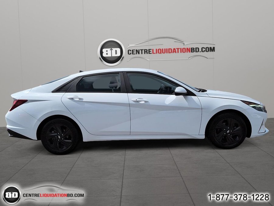 2023 Hyundai Elantra Preferred White