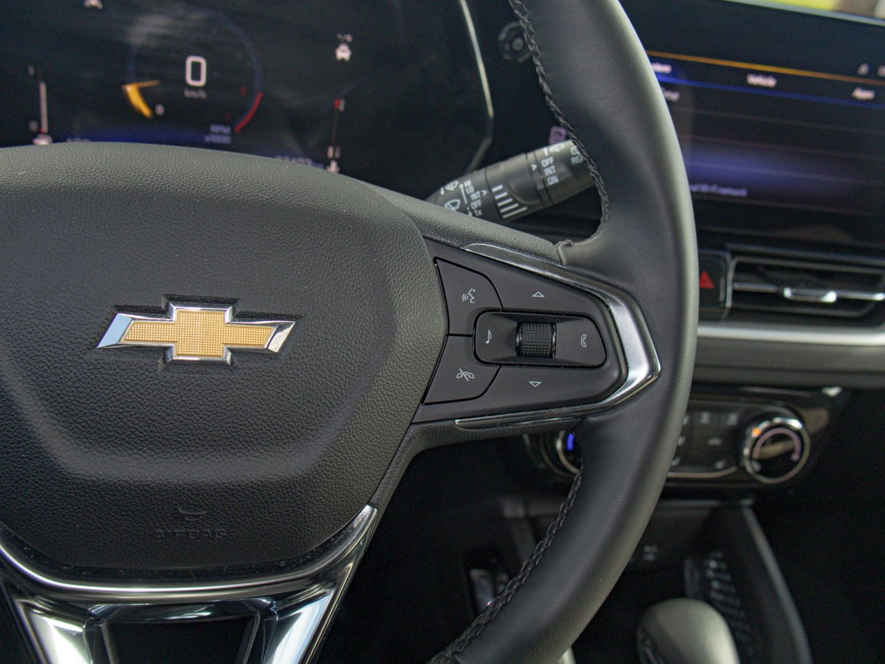 2024 Chevrolet Trailblazer AWD 4dr LS Black Sherwood Park - photo #23