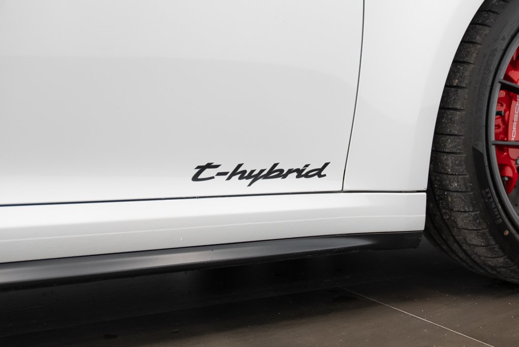 2026 Porsche 911 Carrera 4 GTS Coupe \\ NO LUXURY TAX White Kirkland - photo #32