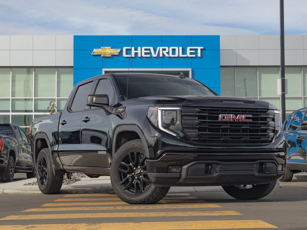 2025 GMC Sierra 1500 4WD Crew Cab 147 Elevation Black Sherwood Park - photo #14