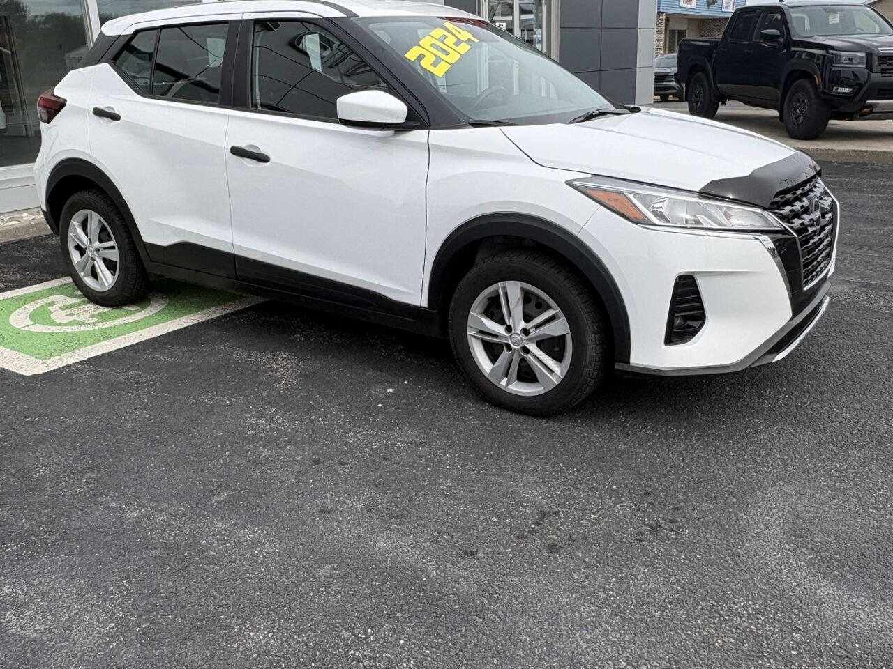 2024 Nissan Kicks White Matane - photo #5
