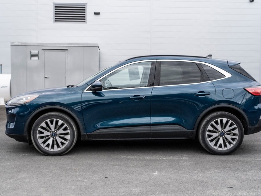 2020 Ford Escape Titanium hybride TI Green