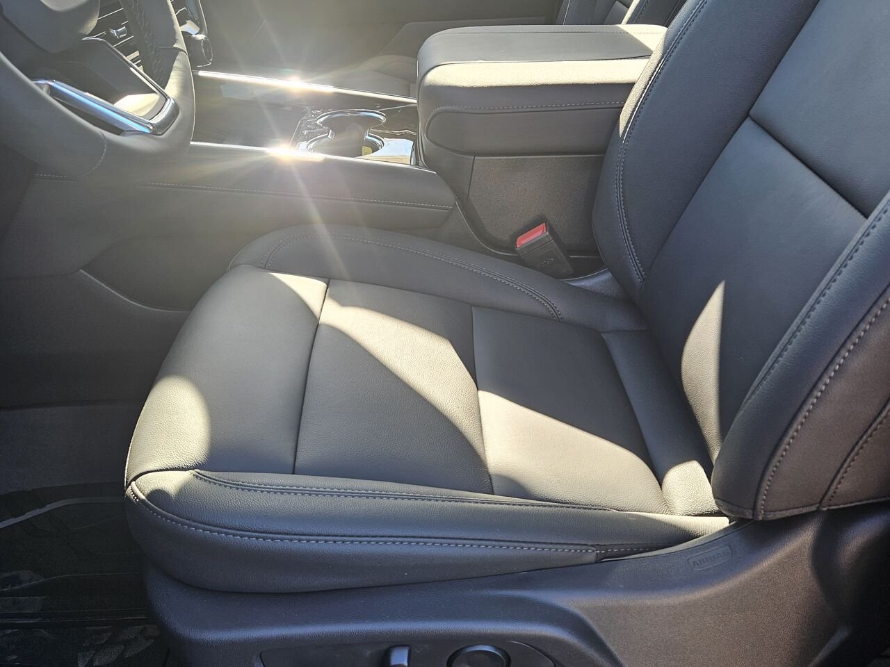 2027 Chevrolet Tahoe Z71 4 portes 4RM Radiant Red Tintcoat Thetford Mines - photo #15