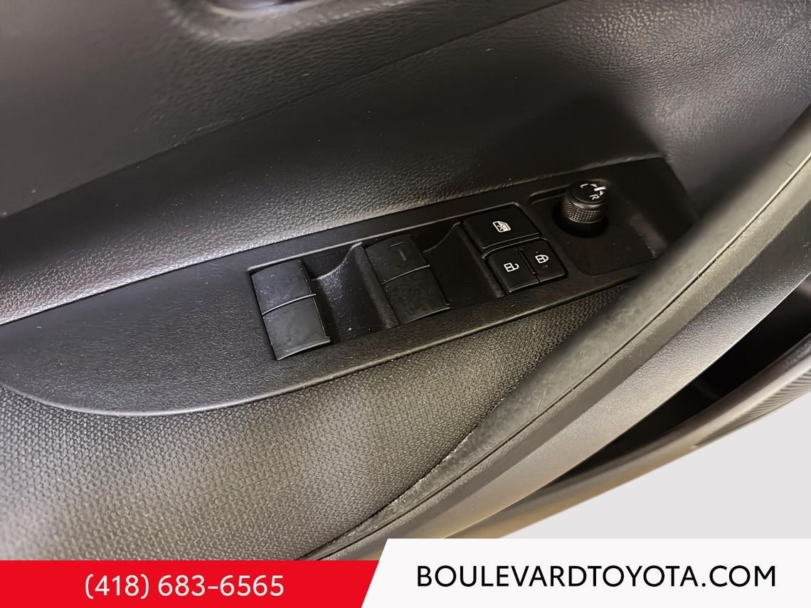 2025 Toyota Corolla 531689-75 | hybride LE CVT TI White Québec - photo #8