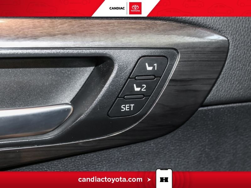 2026 Toyota Highlander Grey Blainville - photo #17