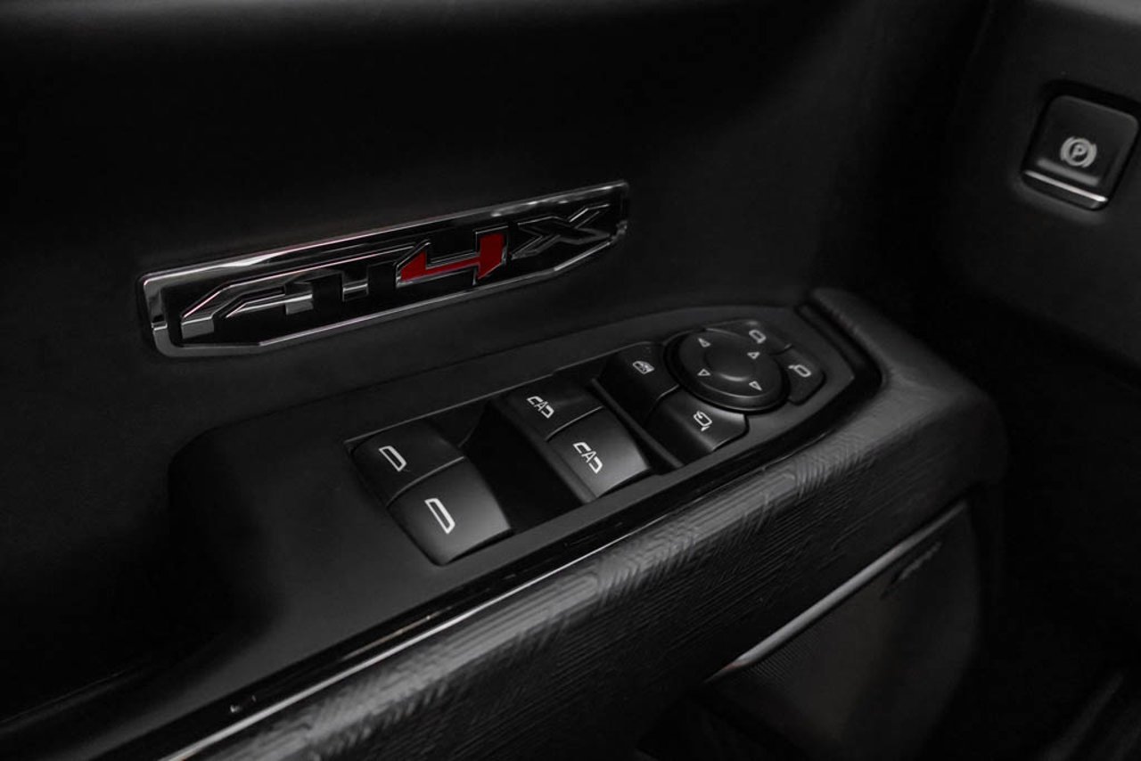 2024 GMC Sierra 1500 4WD Crew Cab 147 AT4X Grey Sherwood Park - photo #16
