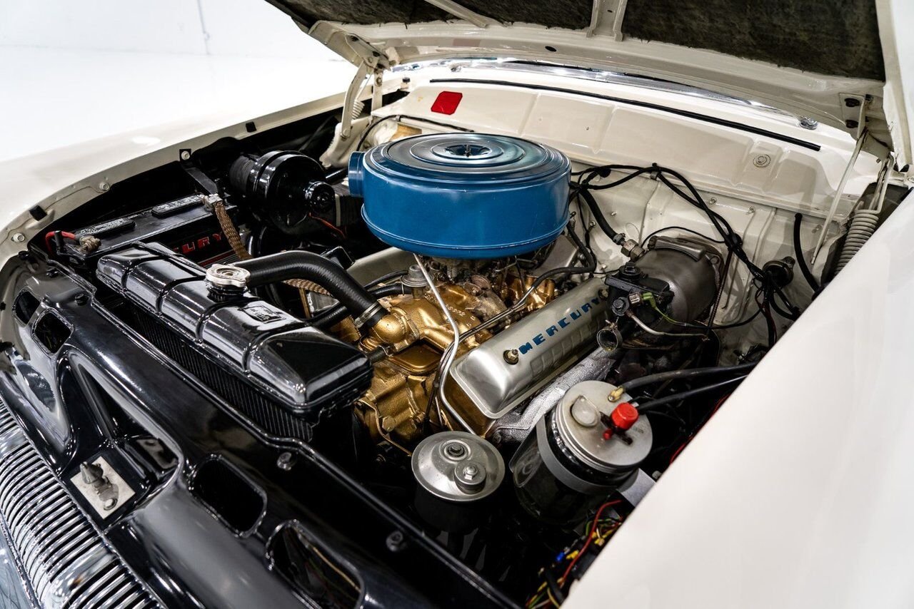 Mercury Monterey **PRIX EN USD** Beautifully presented from former restoration 1956 Blanc Montréal - photo #16