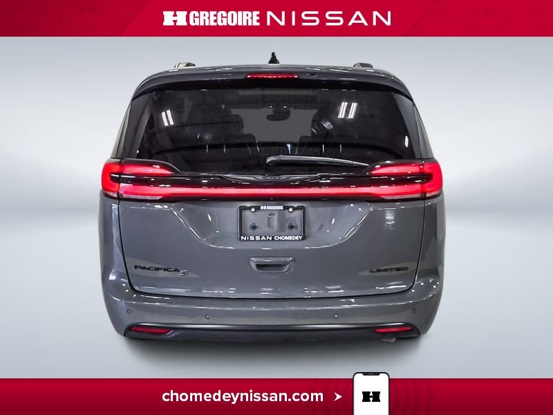 2025 Chrysler Pacifica Grey Saint-Eustache - photo #8