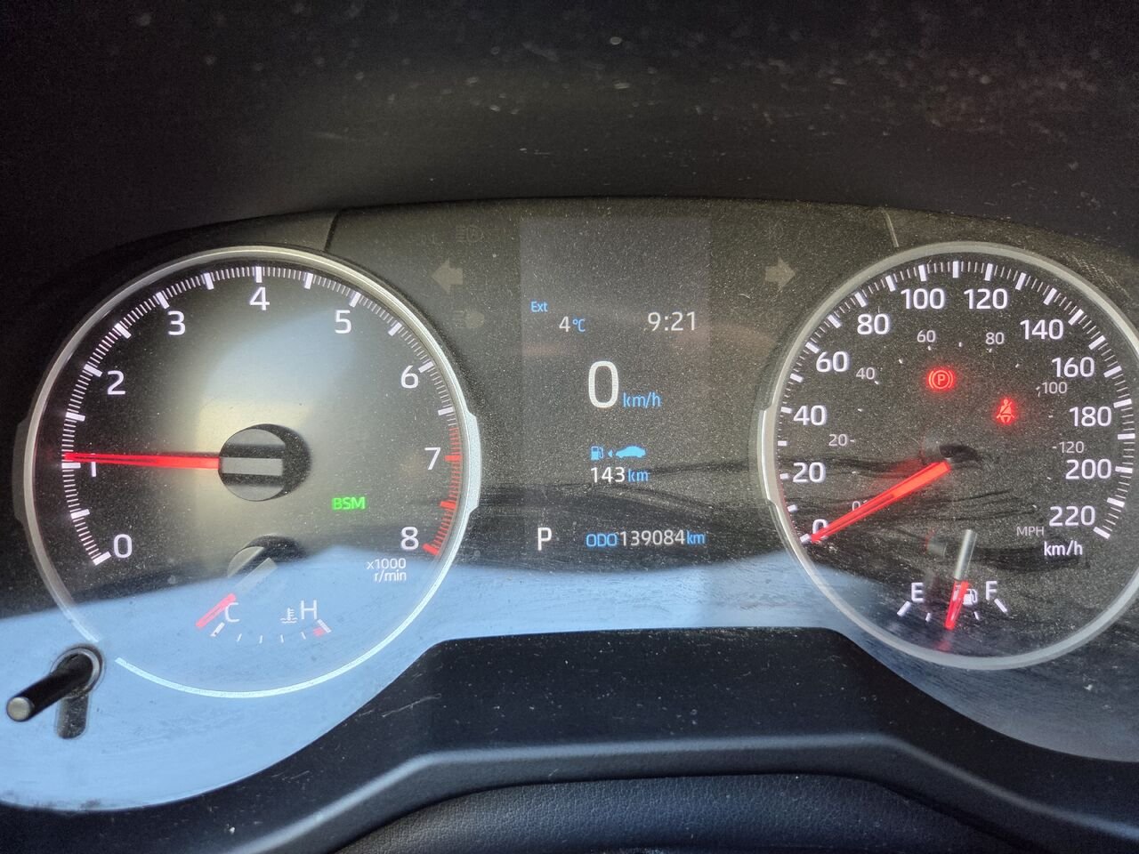 Toyota RAV4 LE 2021 Gris Mont-Laurier - photo #3