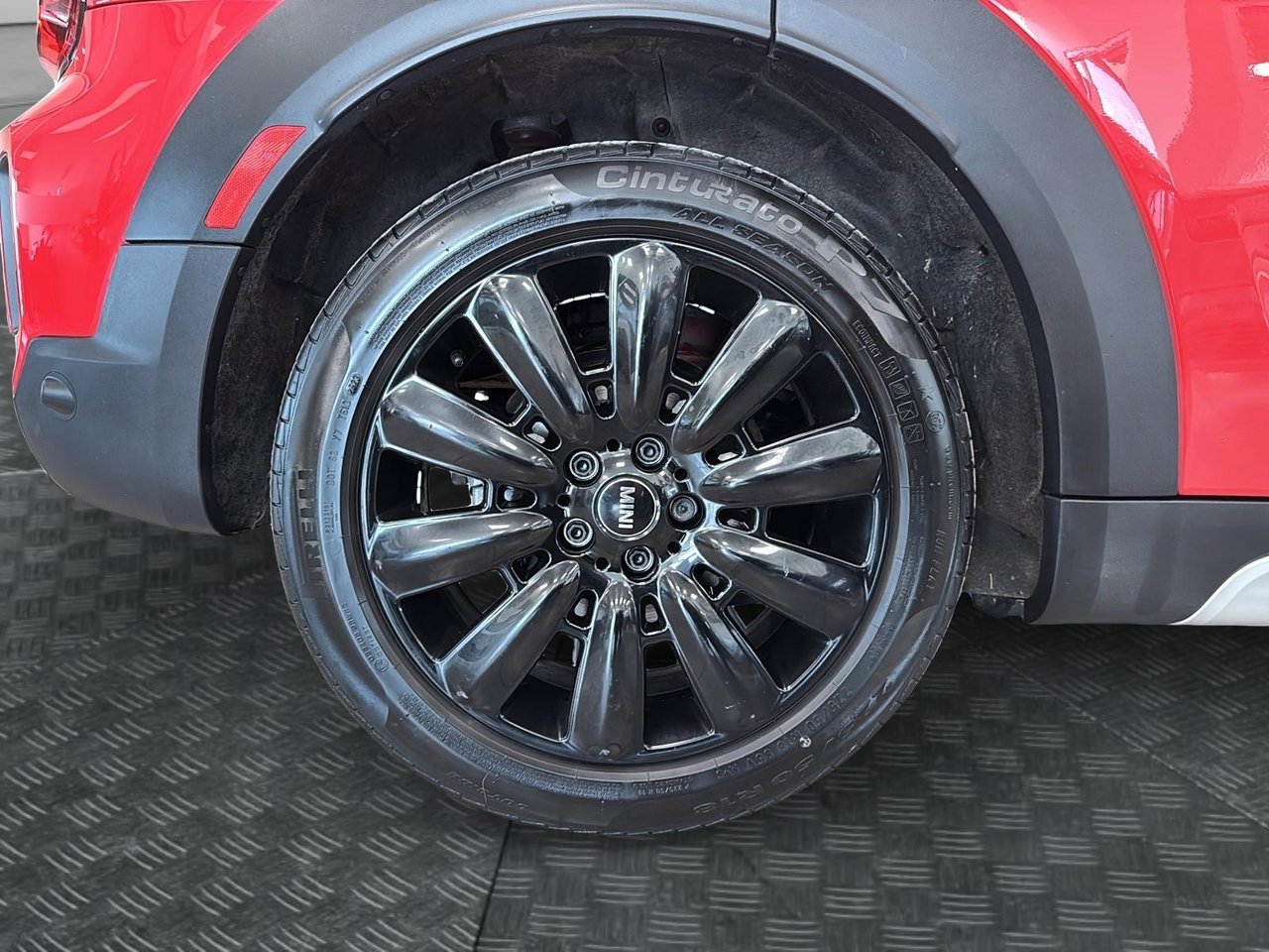 2024 MINI Countryman Cooper S Red Baie-Comeau - photo #7