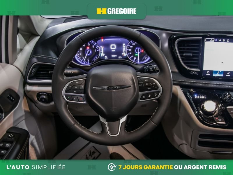 2023 Chrysler Pacifica White Blainville - photo #15