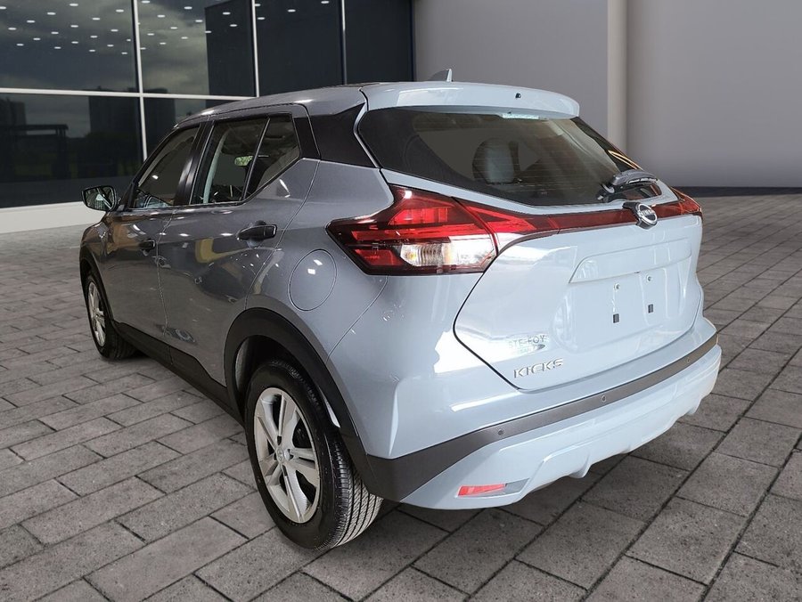 2024 Nissan Kicks S TA 2024 Grey