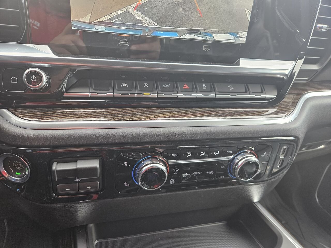 GMC Sierra 1500 Elevation cabine multiplace 4RM 157 po 2026 Blanc sommet Thetford Mines - photo #12
