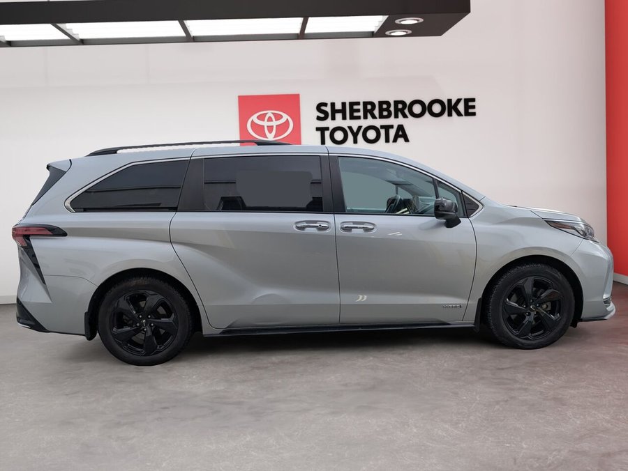 Toyota Sienna XSE CUIR/ TOIT OUVRANT/ SIÈGES CHAUFFANTS/VOLANT CHAUFFANT/AC BIZONE 2021 Argent