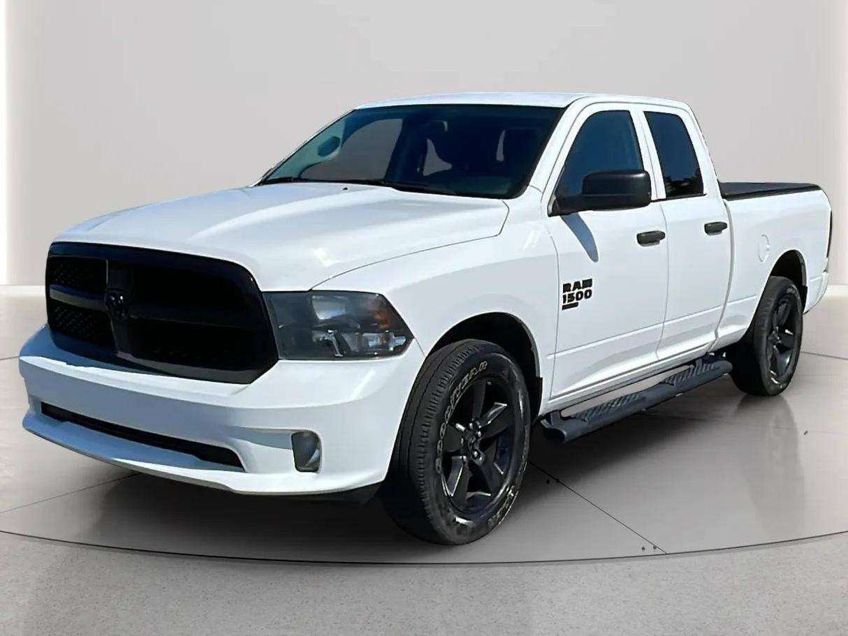 2022 Ram 1500 Express White Gatineau - photo #0