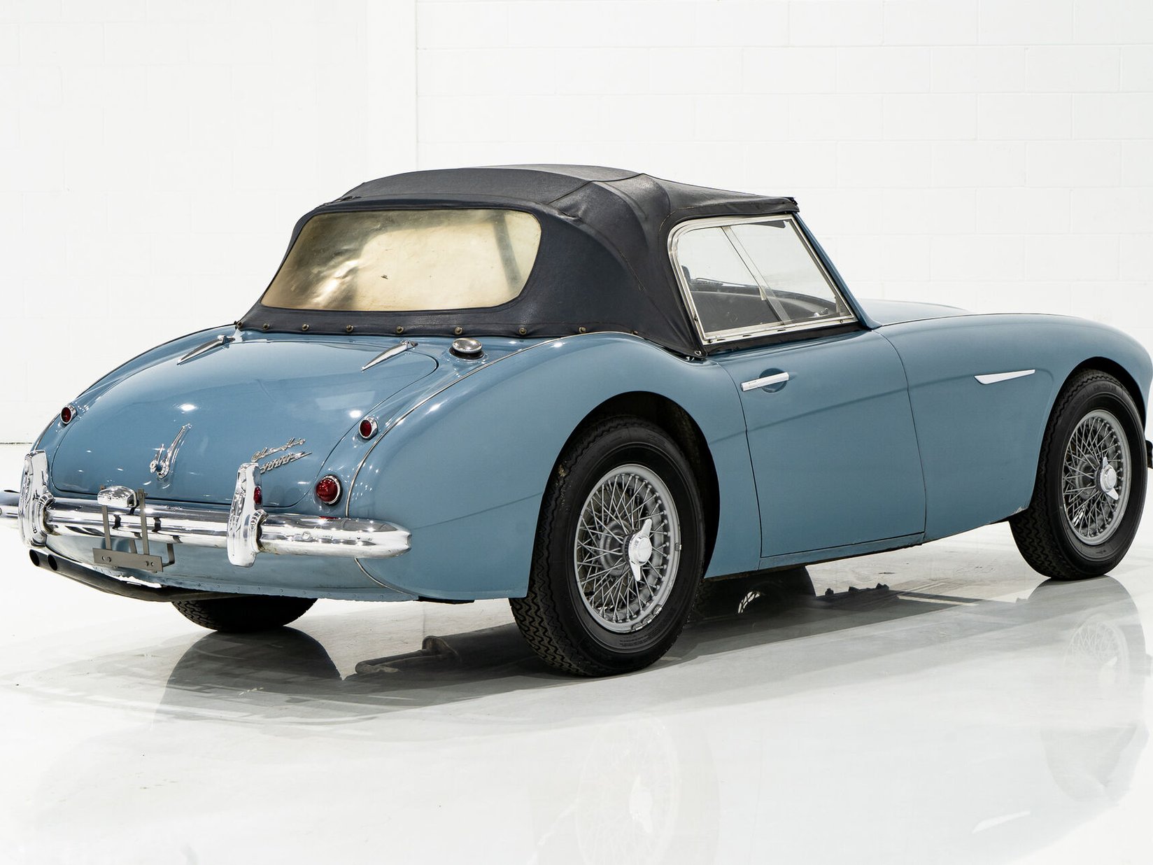 Austin Healey 3000 Recent drivetrain complete rebuild **PRIX EN USD** 1960 Bleu Montréal - photo #1