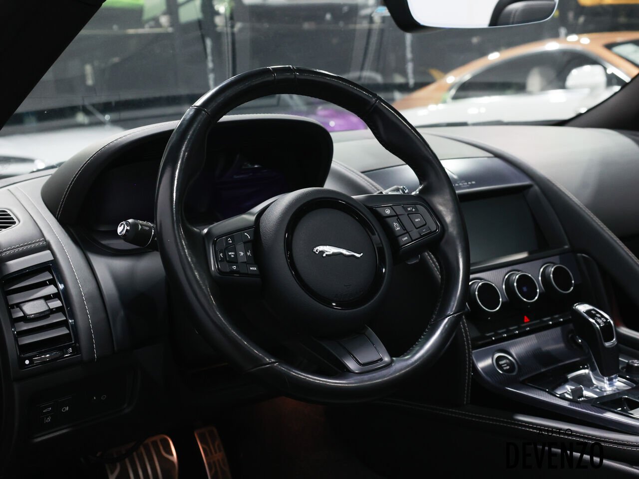 Jaguar F-TYPE 2023 Rouge Saint-Eustache - photo #12