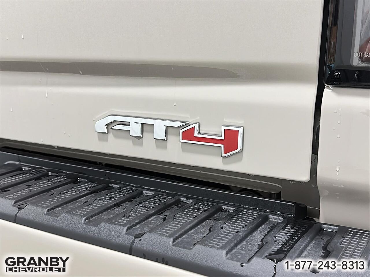 2026 GMC Sierra 2500HD K2500 HD SIERRA CREW CAB AT4 STD/BOX DURAMAX (4SB) | 26-1151 COASTAL DUNE Granby - photo #18