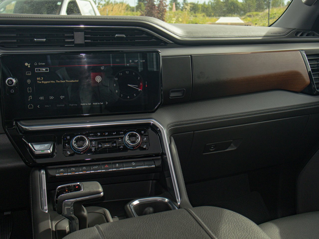2025 GMC Sierra 1500 4WD Crew Cab 147 Denali Black Sherwood Park - photo #35