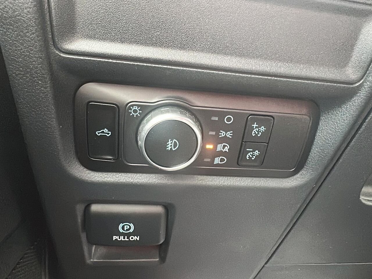 2024 Ford F-150 Grey Rouyn-Noranda - photo #18