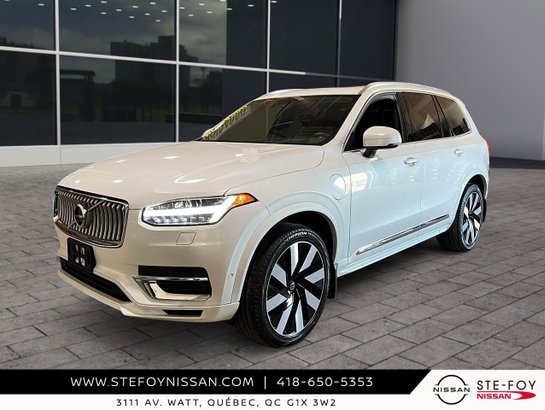 Volvo XC90 Recharge PLUS BRIGHT THEME T8 Plus hybride rechargeable TIe 7 places version lustrée 2024 Blanc