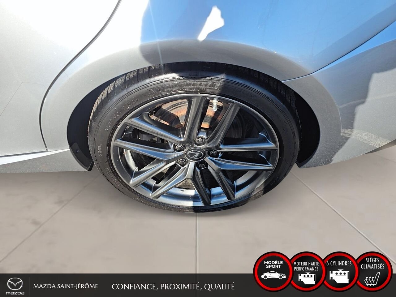 Lexus IS 300 F SPORT | 1 PROPRIÉTAIRE | AWD | V6 | TOIT OUVRANT | CUIR 2019 Gris Saint-Jérôme - photo #10